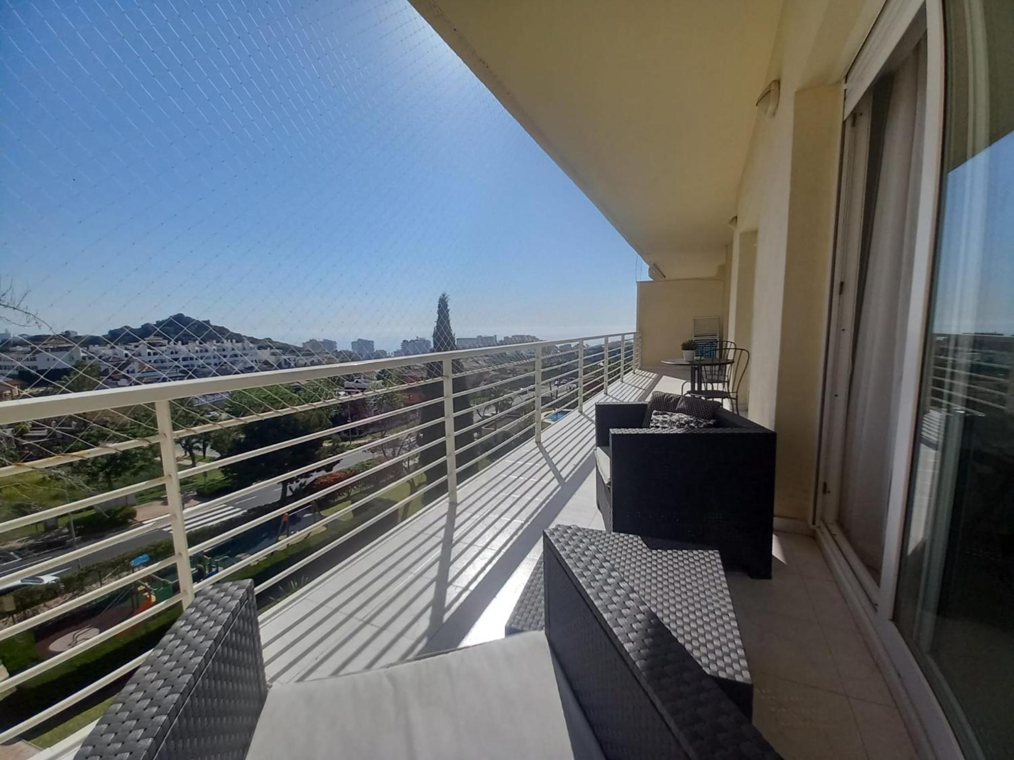 Amplio, Luminoso Y Moderno Apartamento Con Amplia Terraza Y Hermosas Vistas En Exclusiva Urbanizacion Benalmádena Zewnętrze zdjęcie